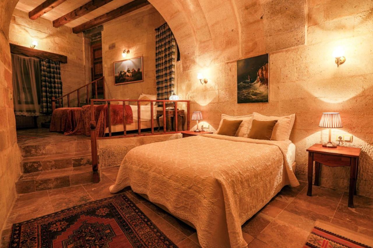 Sinasos Palace Cave Hotel Urgup Exterior photo