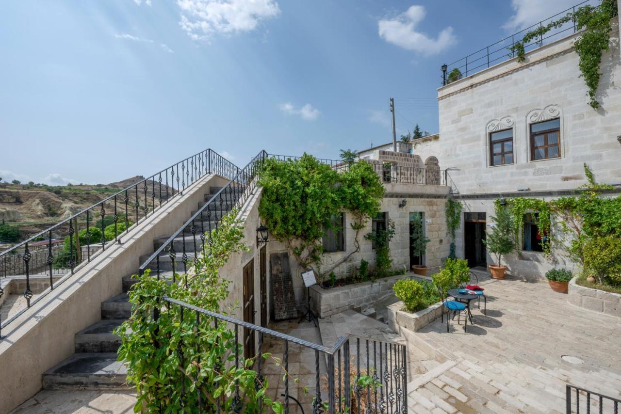 Sinasos Palace Cave Hotel Urgup Exterior photo