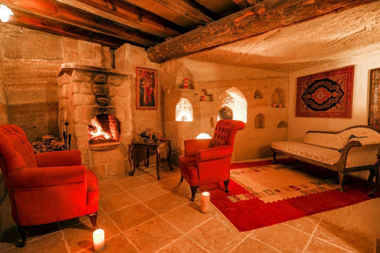 Sinasos Palace Cave Hotel Urgup Exterior photo