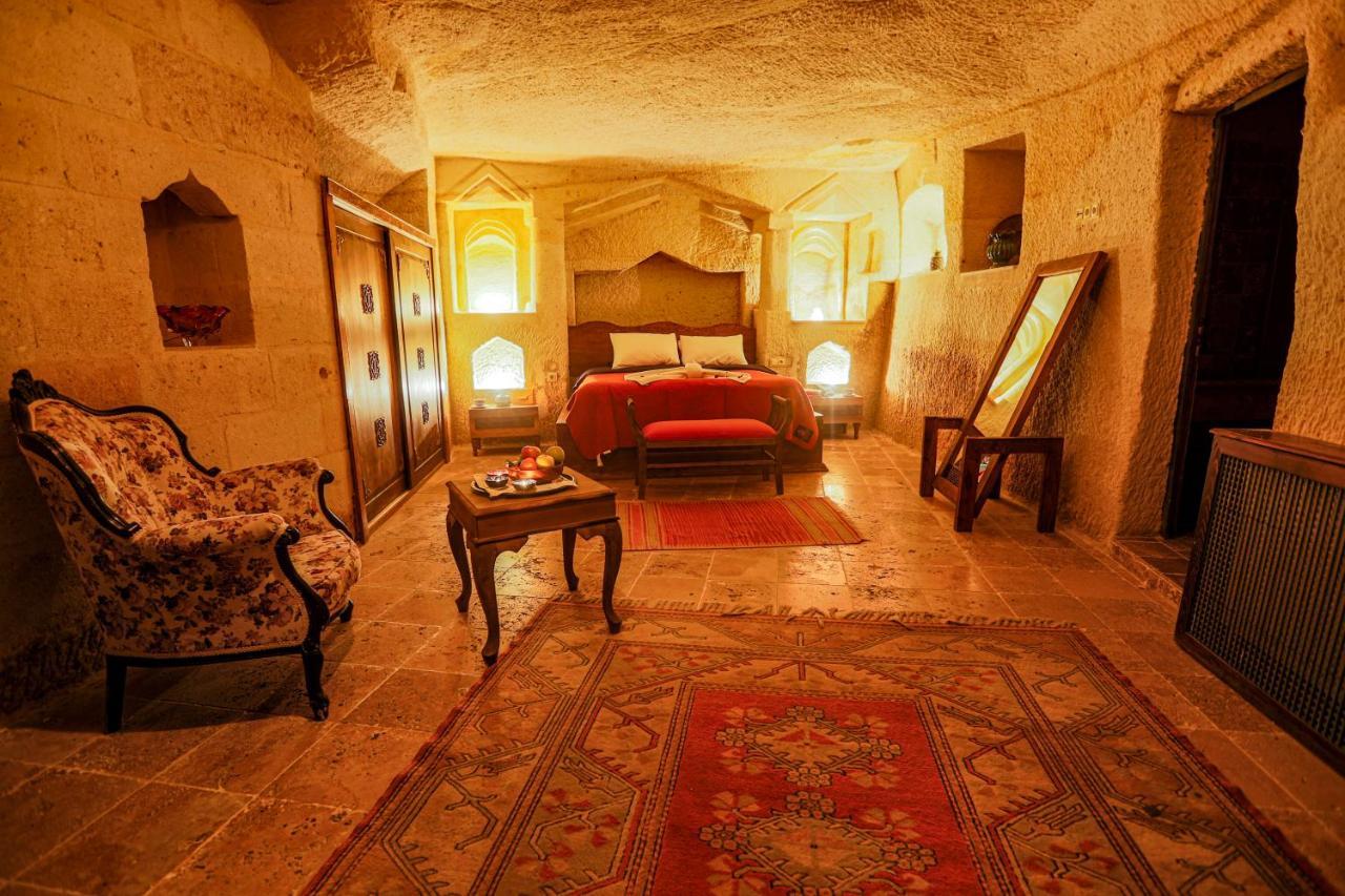 Sinasos Palace Cave Hotel Urgup Exterior photo