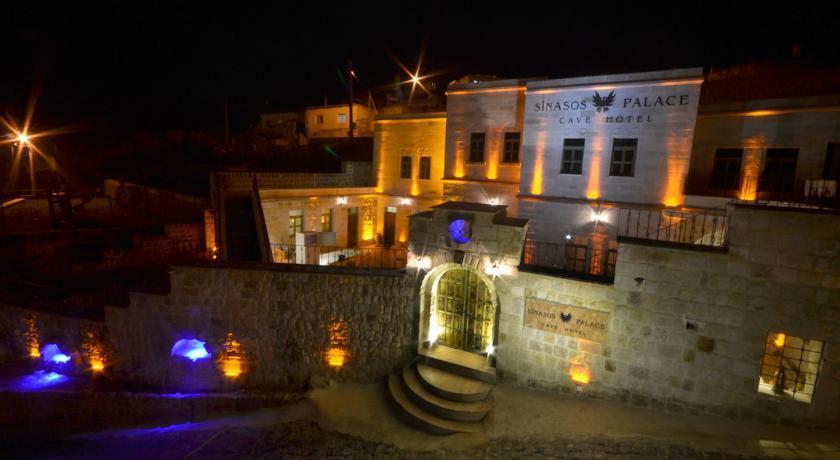 Sinasos Palace Cave Hotel Urgup Exterior photo
