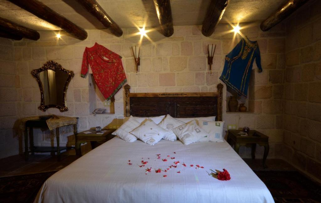 Sinasos Palace Cave Hotel Urgup Room photo