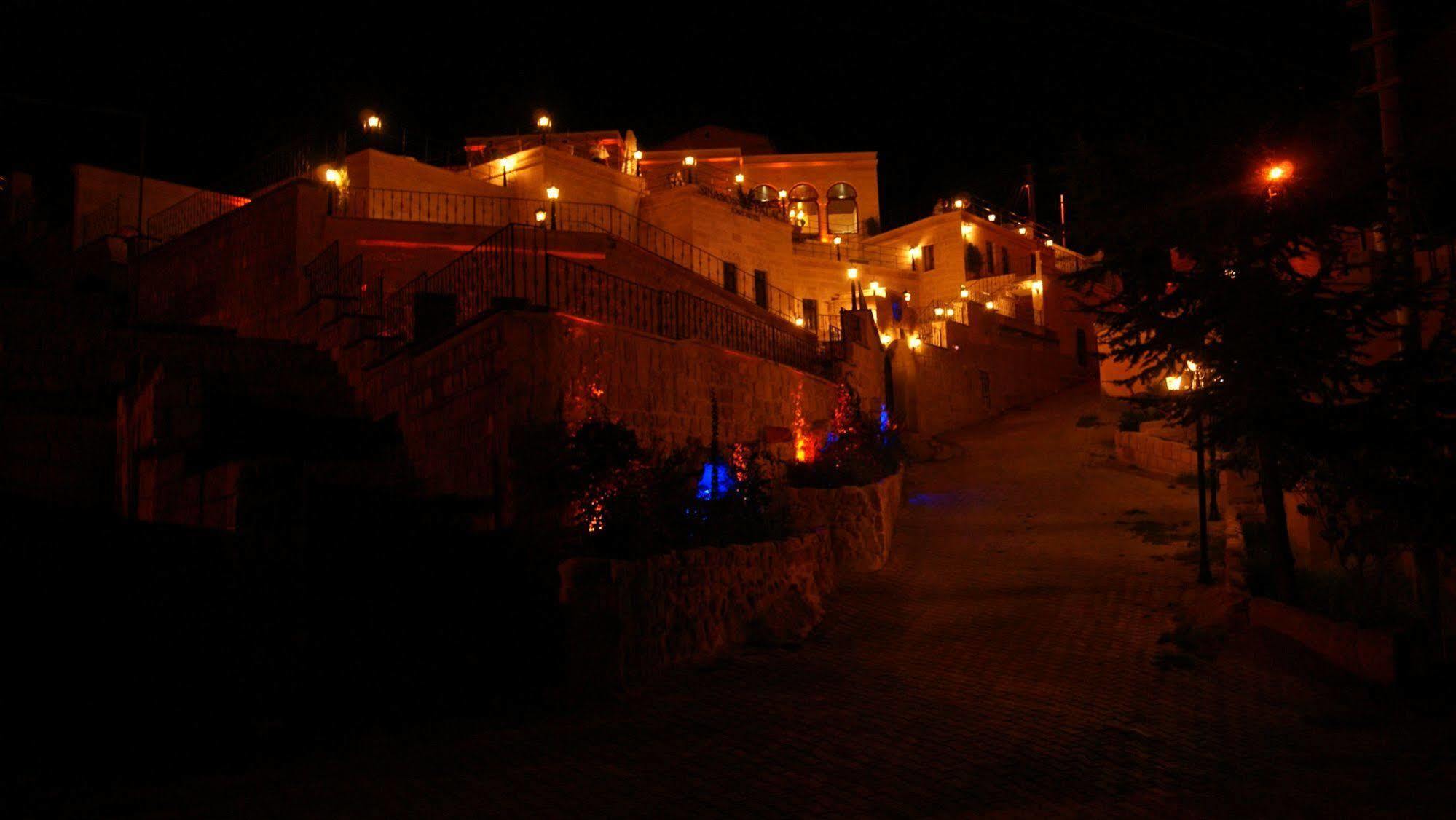 Sinasos Palace Cave Hotel Urgup Exterior photo